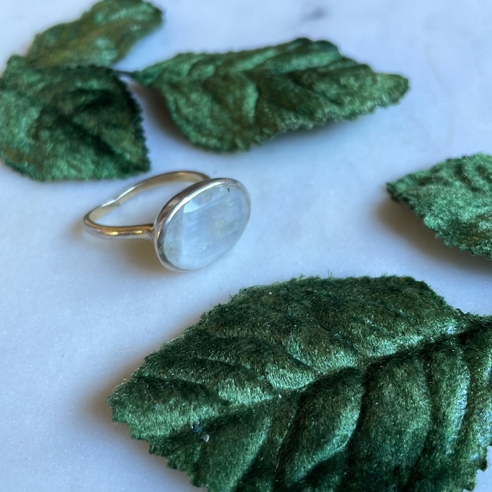 Baroni | Silver Moonstone Ring | 8